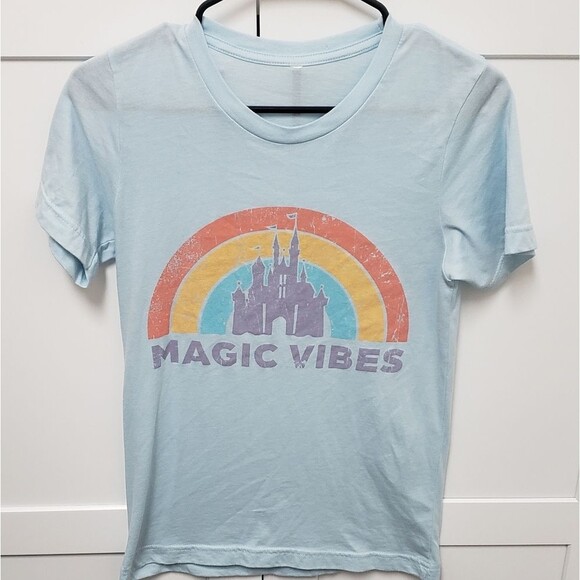 Canvas Bella Canvas Disney Castle Womens T-shirt Adult Small - Picture 1 of 2